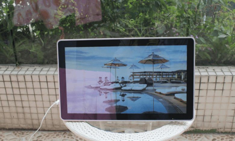 Importance of Sunlight Readable LCD in Outdoor Technology