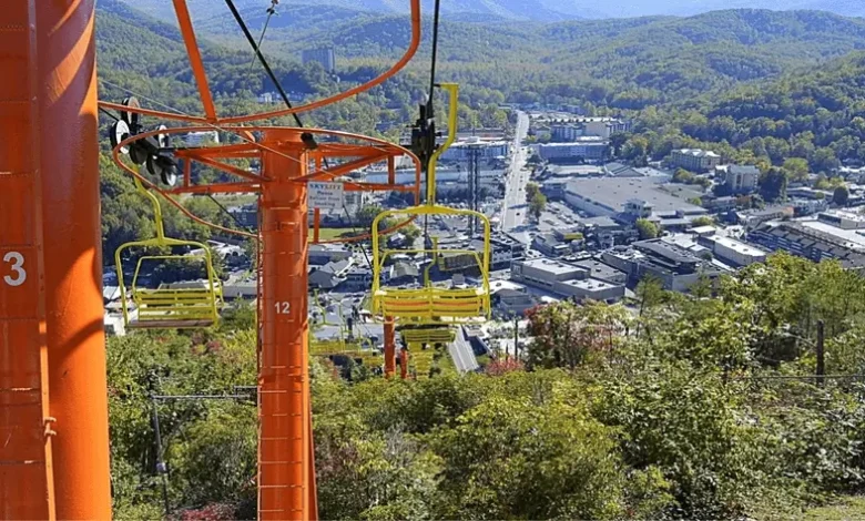 The 10 Best Romantic Getaway Deals to Gatlinburg, TN in 2026